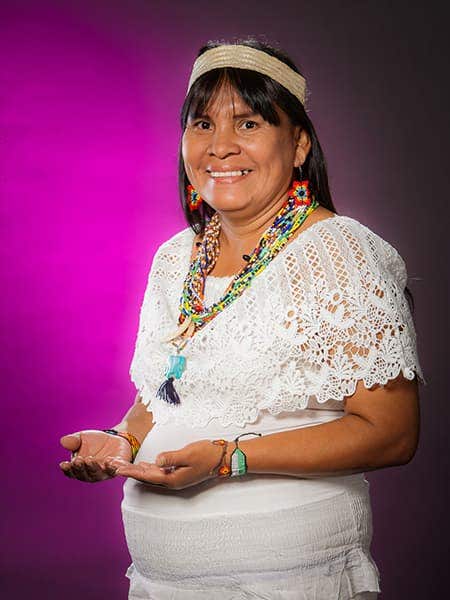 MÓNICA ABOSKALLINA ARAIRIARA