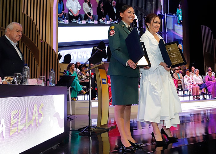 Menciones especiales del jurado: Teniente Lizeth Natalia Guío, Mujer Cafam Huila 2024 y María Fernanda Escobar, Mujer Cafam Valle del Cauca 2024.
