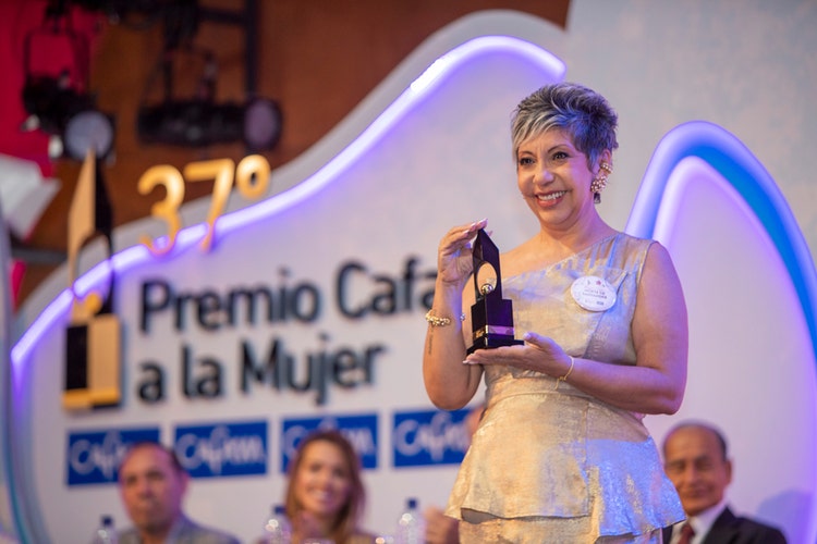 Aura Regina Bastos Amaya, Mujer Cafam Norte de Santander