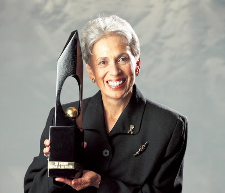 JEANNETTE PERRY DE SARAVIA